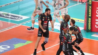 Цветан Соколов срещу 