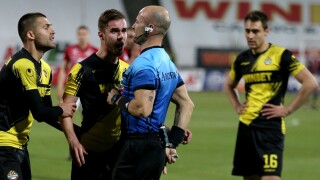 Наказаха Антонио Вутов