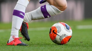 Би Би Си: Футболният сезон може да бъде доигран за 56 дни