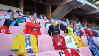 На мач в Беларус, но... виртуално (ВИДЕО)