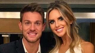 Даниеле Ругани отново прегърна бременната си годеница