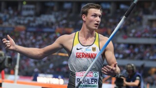 Олимпийски шампион: За политиците футболът е по-важен