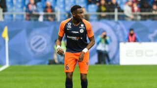 Френският футболист с COVID-19 е изваден от изкуствената кома