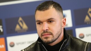 Замисленият Божинов подразни 