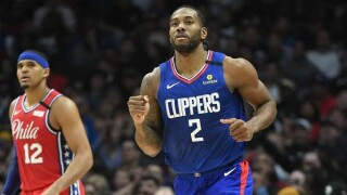 Звезда от НБА извади голяма риба (ВИДЕО)