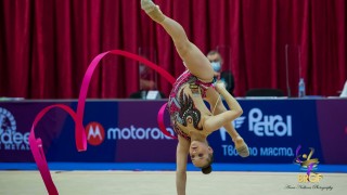 Шест медала за България във финалите на отделните уреди при жените (ВИДЕО)