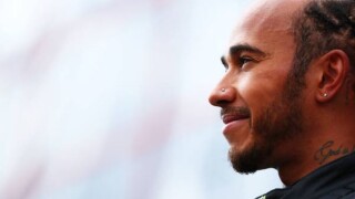 Хамилтън с полпозишън на 