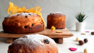 Пухкавият козунак с извара и стафиди на Вероника и Desserts Valley