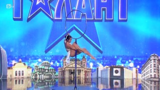 Татяна Ведерникова показва пол денс