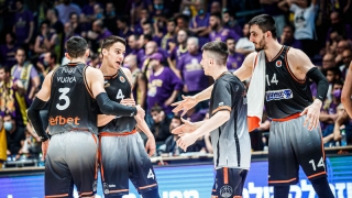 НА ЖИВО: ТФТ - 