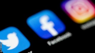 Срещу расизма: Клубове и футболисти се изключиха от социалните мрежи 