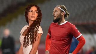 Футболист на 