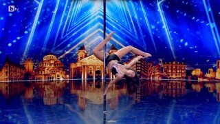 Вера Хитова изпълнява танц на пилон