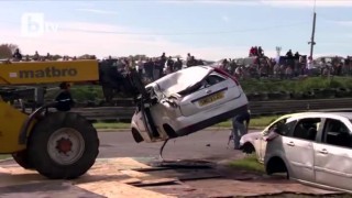 Скок на дължина... с кола