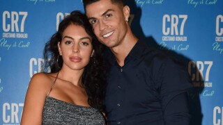 Първа снимка на оцелялото бебе на Роналдо