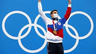 Подкрепяш Путин - FINA ти спира правата