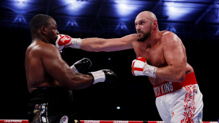 Фюри нокаутира зрелищно Уайт в последния си мач