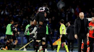 Милан направи Наполи на пух и прах