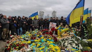 Погребан като герой: Украйна се сбогува със световен шампион