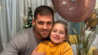 Сръбски кикбоксьор: Казаха ми, че детето ми се е родило мъртво