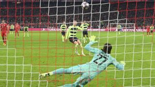 Байерн не удържа Холанд, но отпадна достойно от ШЛ (ВИДЕО)