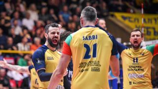 Хебър се върна от ада срещу Нефтохимик 