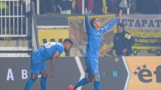 Левски удари пръв на 