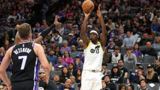 Везенков се завърна, Сакраменто громи (ВИДЕО И СНИМКИ)