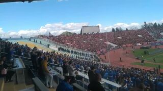 Огън и по журналистите: Обстрелът на вечното дерби (ВИДЕО)