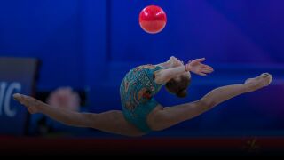 Перфектна! Първо злато за Стилияна Николова в София! (ВИДЕО)