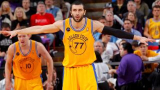 Обраха бивш баскетболист в манастир