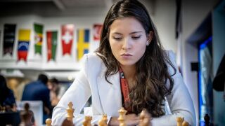 Шахматистките с още победи, Кръстева на 0,5 от върха