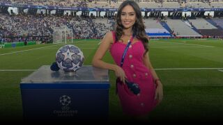 Ева Мурати - Шампионска лига по албански (ГАЛЕРИЯ)