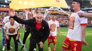 Принца на Измир: Вижте истерията по Станимир Стоилов (ВИДЕО)