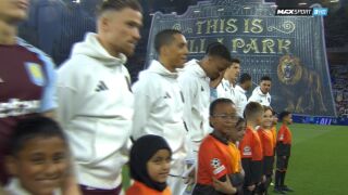 Астън Вила - ПСЖ започна с... грешния химн (ВИДЕО)