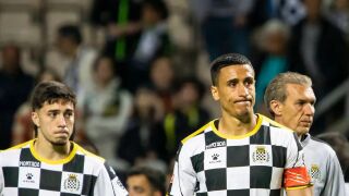 Спряха тока на елитен португалски отбор