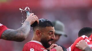 Дарвин, Салах и шампанското на раздора (ВИДЕО)