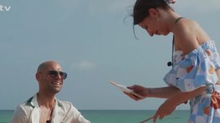 "Ергенът" 5: Стоян е впечатлен от тоалета на Мария - подходящ ли е за срещата? (ВИДЕО)