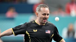 Без дом на 13, а след това шампион