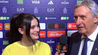 76-годишният душманин на Везенков поиска телефона на репортерка в ефир! (ВИДЕО)