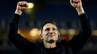 Супер Франк! Ковънтри се завърна във Висшата лига