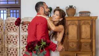 Елеонора от „Ергенът“: „Малко се чувствам притисната до стената“ (ВИДЕО)