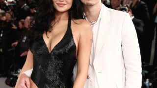 Романтика и баскетбол: Кайли Дженър и Тимъти Шаламе с гореща поява на мача на сезона