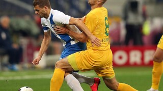 „Екзекутора” на Стойчо Младенов на крачка от мачовете за място в групите на Лига Европа