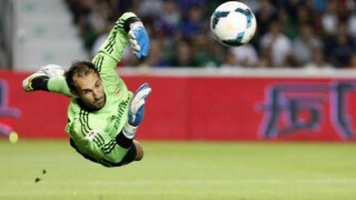 Диего Лопес заложник на трансефра на Кейлор Навас