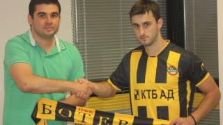 Ботев привлече  босненец