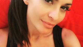 Психологическото прозрение на Преслава, благотворителната кауза на Джесика Бийл, нестандартната диета на Десислава
