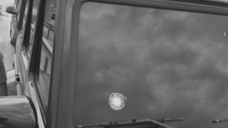 Стреляха по автомобила на турски национал (ВИДЕО)