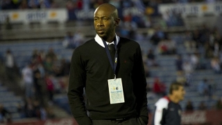 Епична битка между треньор и охранител на мач в Северна Америка (ВИДЕО)