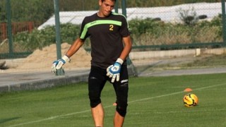 Вратар от школата на Ботев Пловдив пристигна на проби в Италия